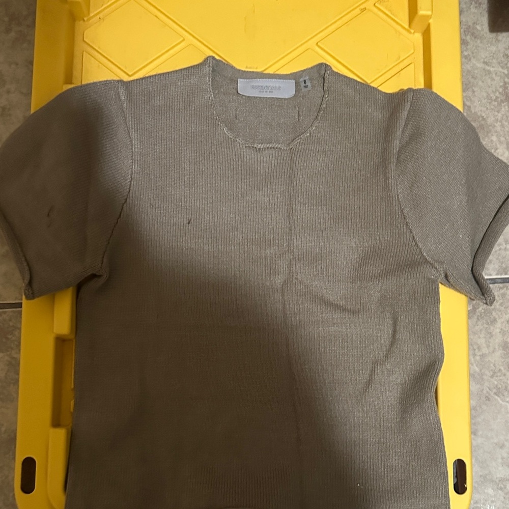 Gray Short Sleeve Knit Top